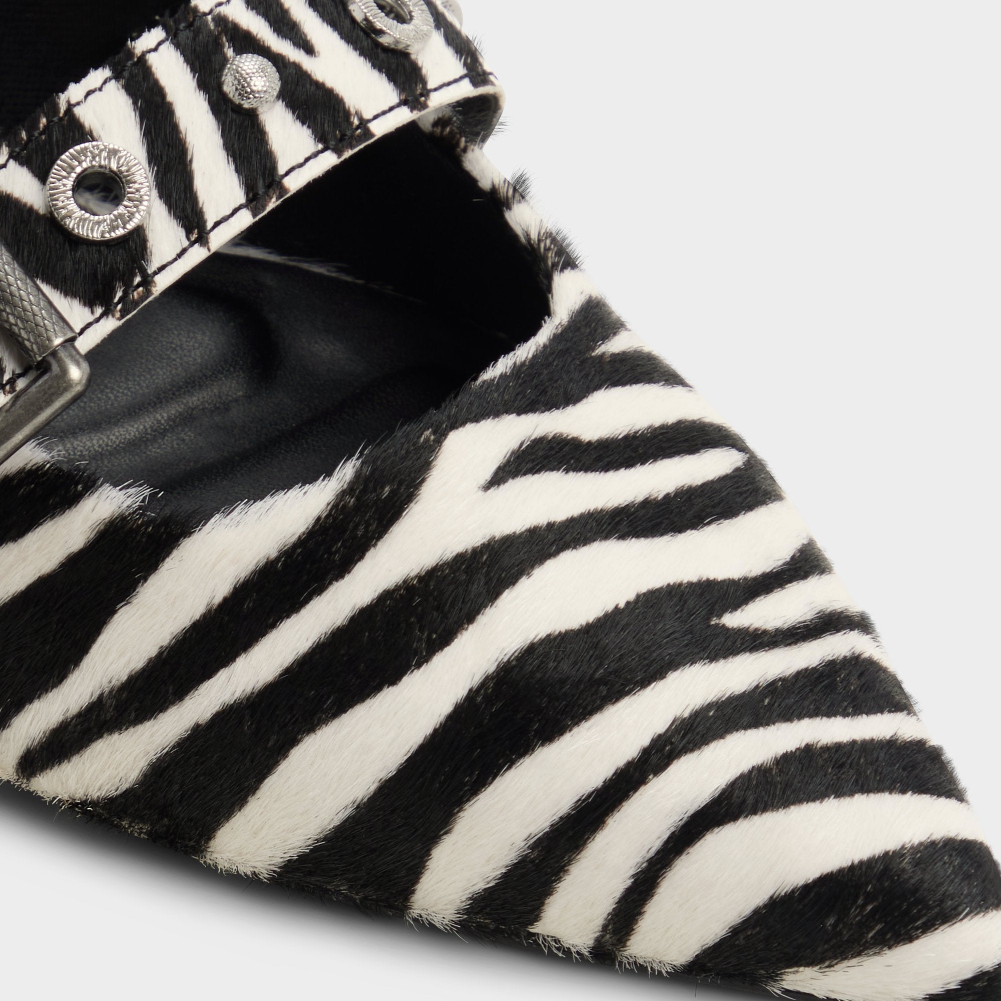 Lotheillan - Image 7