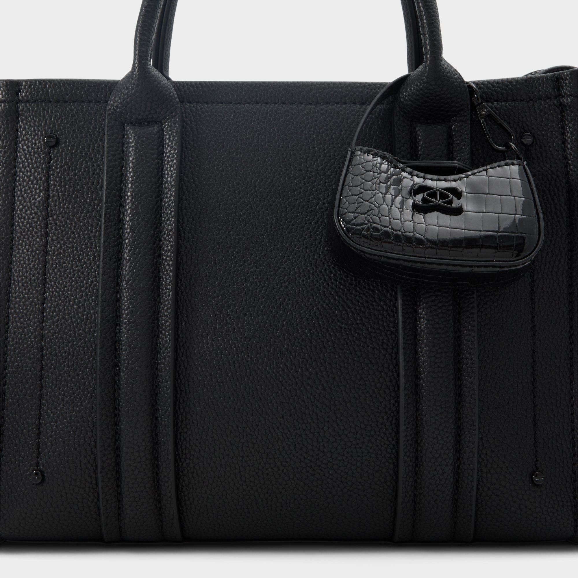 Miniccharlii - Image 2